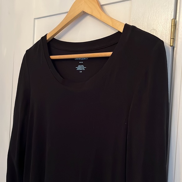 Scoop Neck Long-Sleeve Top - Picture 3 of 5
